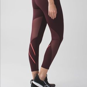 Lululemon All meshed up 7/8 Tight